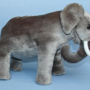 704 Elephant / Elefant / Elefant 20 cm